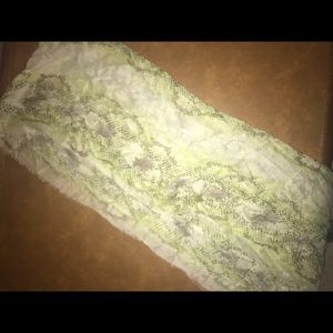 Green Snake Print Scarf 🐍 🧣